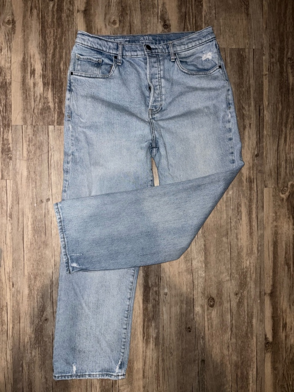 a.n.a Men’s Light Blue Straight Jeans